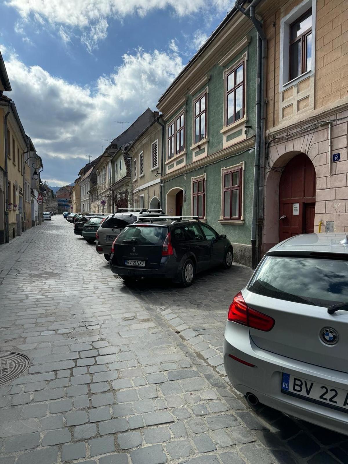 Ferienwohnung Pico Apartament'S Brașov Exterior foto